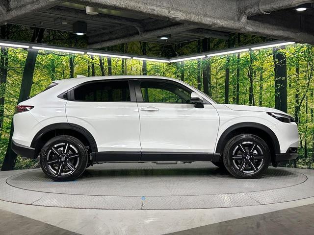ヴェゼル Ｇ　４ＷＤ　登録済未使用車　渋滞追従機能付アダプティブクルーズ　歩行者事故軽減ステアリング　誤発進抑制機能　寒冷地仕様　コーナーセンサー　オートハイビーム　車線逸脱警報　トラフィックジャムアシスト（32枚目）