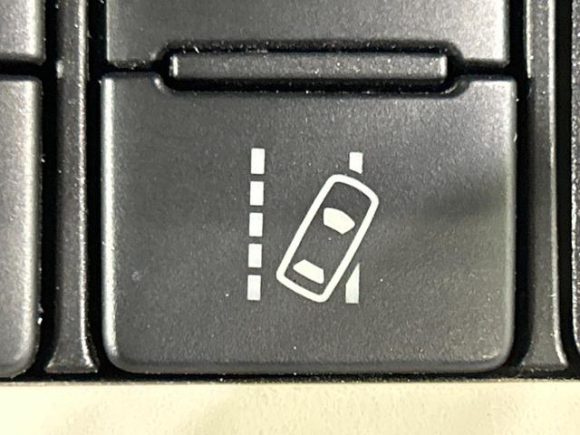 シエンタ Ｇ　本州仕入れ　４ＷＤ　プリクラッシュセーフティ　両側パワースライドドア　寒冷地仕様　シートヒーター　スマートキー　ＬＥＤヘッド　ＥＴＣ　オートハイビーム　オートライト　オートエアコン（9枚目）