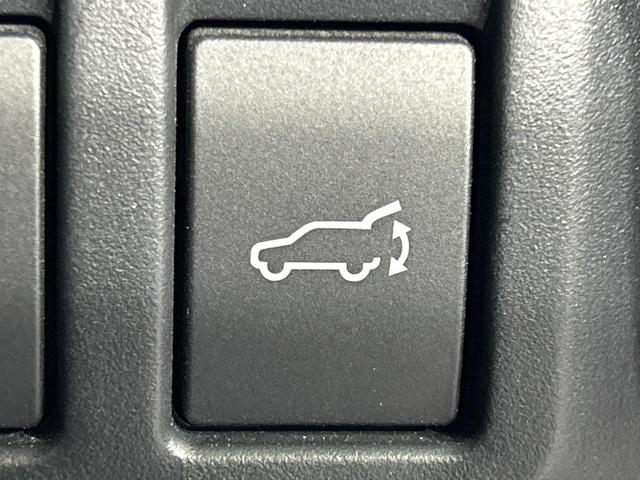 レガシィアウトバック リミテッド　本州仕入れ　純正８型ナビ　バックカメラ　アドバンスセーフティパッケージ　全車速追従型クルーズ　電動リアゲート　リアビークルディクション　全席シートヒーター　ステアリングヒーター　ＥＴＣ（12枚目）