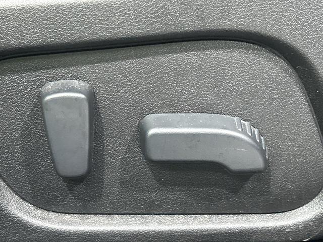 フォレスター Ｘ－ブレイク　本州仕入　４ＷＤ　純正ナビ　バックカメラ　アイサイトＶｅｒ２　全車速追従クルーズ　パワーシート　プッシュスタート　Ｘ－ＭＯＤＥ　ＨＩＤ　ＥＴＣ　車線逸脱警報　オートライト　デュアルエアコン（11枚目）