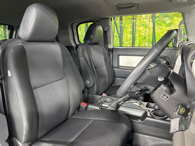 FJクルーザー カラーパッケージ 本州仕入れ ALPINEナビ バックカメラ 寒冷地仕様 クルーズコントロール クリアランスソナー サイドステップ フロントフォグライト リアワイパー プライバシーガラス ETC リアフォグ(9枚目)