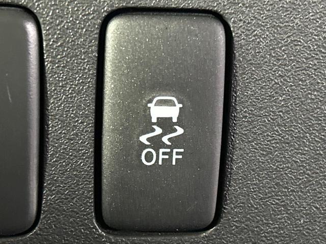 FJクルーザー カラーパッケージ 本州仕入れ ALPINEナビ バックカメラ 寒冷地仕様 クルーズコントロール クリアランスソナー サイドステップ フロントフォグライト リアワイパー プライバシーガラス ETC リアフォグ(31枚目)