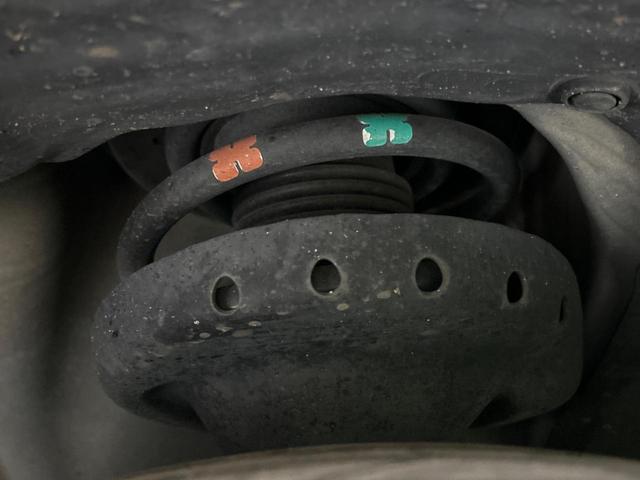 レヴォーグ １．６ＧＴアイサイト　本州仕入れ　ターボ　黒革シート　純正ナビ　アイサイトＶｅｒ３　全車速追従型クルーズ　シートヒーター　メモリー機能付パワーシート　ＬＥＤヘッド　バックカメラ　ＥＴＣ　ドラレコ　車線逸脱警報　オートライト（32枚目）