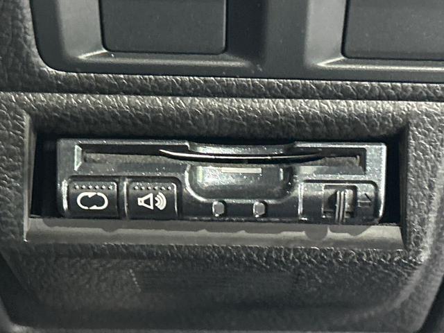 レガシィアウトバック 2.5iアイサイト 本州仕入れ 禁煙車 SDナビ バックカメラ アイサイト 全車速追従型クルーズ パワーシート スマートキー HID ETC 車線逸脱警報 オートライト デュアルエアコン Bluetooth(8枚目)