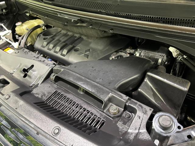 デリカD:5 P 4WD ディーゼル ブラックグリル ディスプレイオーディオ 全周囲カメラ 衝突軽減装置 両側電動ライドドア 電動ステップ レーダークルーズ ブラインドスポットワーニング 電動リアゲート パワーシート(24枚目)