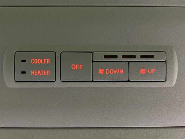 デリカD:5 P 4WD ディーゼル ブラックグリル ディスプレイオーディオ 全周囲カメラ 衝突軽減装置 両側電動ライドドア 電動ステップ レーダークルーズ ブラインドスポットワーニング 電動リアゲート パワーシート(43枚目)