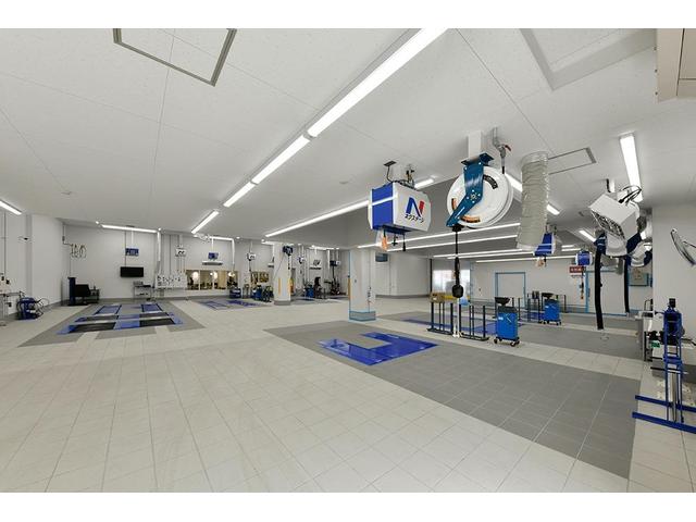 フォレスター S-リミテッド 4WD SDナビ バックカメラ アイサイトVer2 全車速追従機能付クルーズコントロール Xモード シートヒーター パワーシート ハーフレザーシート ヘッドライトウォッシャー ルーフレール ETC(74枚目)