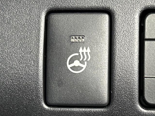 エスクァイア Ｇｉ　プレミアムパッケージ　ブラックテーラード　４ＷＤ　寒冷地仕様　フリップダウンモニター　ＳＤナビ　バックカメラ　両側電動ドア　セーフティセンス　ステアリングヒーター　シートヒーター　クルーズコントロール　ドラレコ　コーナーセンサー（24枚目）