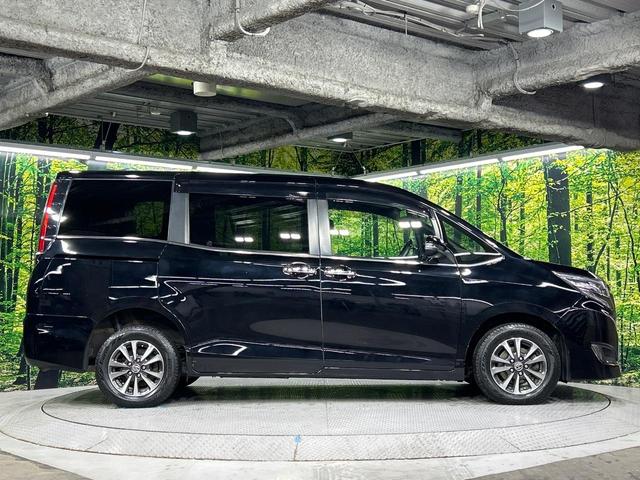 エスクァイア Ｇｉ　プレミアムパッケージ　ブラックテーラード　４ＷＤ　寒冷地仕様　フリップダウンモニター　ＳＤナビ　バックカメラ　両側電動ドア　セーフティセンス　ステアリングヒーター　シートヒーター　クルーズコントロール　ドラレコ　コーナーセンサー（29枚目）