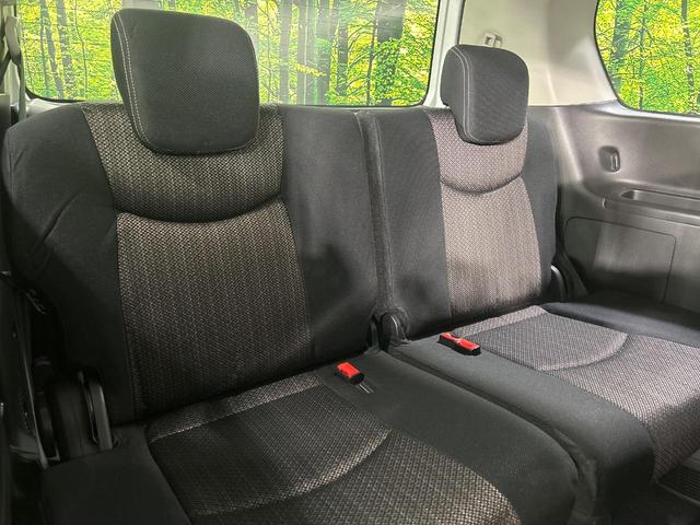 セレナ ハイウェイスター　４ＷＤ　後期型　禁煙車　衝突軽減ブレーキ　純正ナビ　バックカメラ　両側パワースライドドア　スマートキー　ＬＥＤヘッド　クルーズコントロール　オートライト　オートエアコン　Ｂｌｕｅｔｏｏｔｈ　地デジ（11枚目）