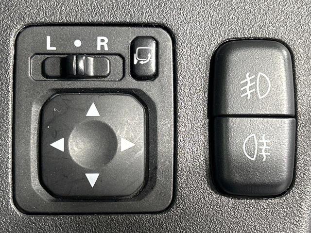 パジェロ ショート　ＶＲ－Ｉ　本州仕入　禁煙車　ＳＤナビ　バックカメラ　ＨＩＤヘッド　ＥＴＣ　オートライト　オートエアコン　純正１６インチアルミ　Ｂｌｕｅｔｏｏｔｈ　ＣＤ　ＤＶＤ再生　地デジ（6枚目）