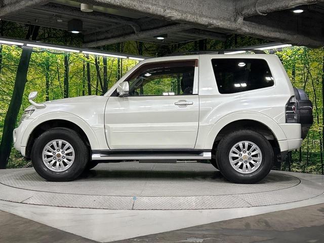 パジェロ ショート　ＶＲ－Ｉ　本州仕入　禁煙車　ＳＤナビ　バックカメラ　ＨＩＤヘッド　ＥＴＣ　オートライト　オートエアコン　純正１６インチアルミ　Ｂｌｕｅｔｏｏｔｈ　ＣＤ　ＤＶＤ再生　地デジ（17枚目）