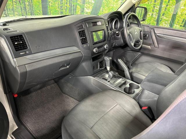 パジェロ ショート　ＶＲ－Ｉ　本州仕入　禁煙車　ＳＤナビ　バックカメラ　ＨＩＤヘッド　ＥＴＣ　オートライト　オートエアコン　純正１６インチアルミ　Ｂｌｕｅｔｏｏｔｈ　ＣＤ　ＤＶＤ再生　地デジ（30枚目）