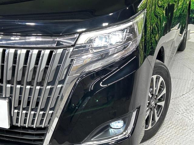 【ＬＥＤヘッドライト】悪天候や夜間走行時も良好な視界を確保し安心して運転できる高輝度ＬＥＤヘッドライトを装備！点灯速度が早く、消費電力も抑えられています。