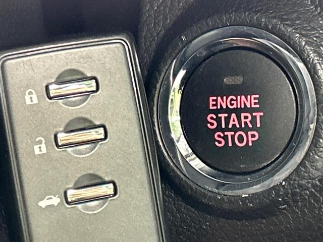 �y�A�N�Z�X�L�[���v�b�V���X�^�[�g�z�J�o����|�P�b�g�ɓ��ꂽ�܂܂ł��h�A�̎{���E�������\�ȃX�}�[�g�L�[�𑕔��B�G���W���̃I���E�I�t�����J�M�����o���K�v�������A�{�^�����v�b�V�����邾���łn�j��