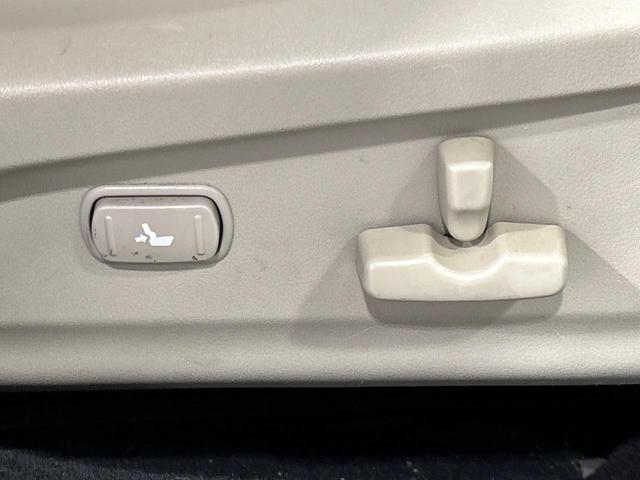 レガシィアウトバック ２．５ｉアイサイト　４ＷＤ　純正８型ナビ　バックカメラ　寒冷地仕様　アイサイト　クルーズコントロール　パワーシート　スマートキー　ＨＩＤヘッド　ＥＴＣ　車線逸脱警報　オートライト　デュアルエアコン　Ｂｌｕｅｔｏｏｔｈ（8枚目）