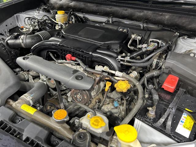 レガシィアウトバック ２．５ｉアイサイト　４ＷＤ　純正８型ナビ　バックカメラ　寒冷地仕様　アイサイト　クルーズコントロール　パワーシート　スマートキー　ＨＩＤヘッド　ＥＴＣ　車線逸脱警報　オートライト　デュアルエアコン　Ｂｌｕｅｔｏｏｔｈ（19枚目）