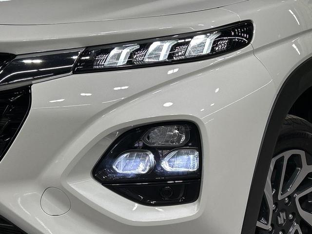 フロンクス ベースグレード　４ＷＤ　本州仕入れ　禁煙車　９型ディスプレイオーディオ　全周囲カメラ　セーフティサポート　アダプティブクルーズコントロール　ブラインドスポットモニター　アイドリングストップ　シートヒーター　ＥＴＣ（14枚目）