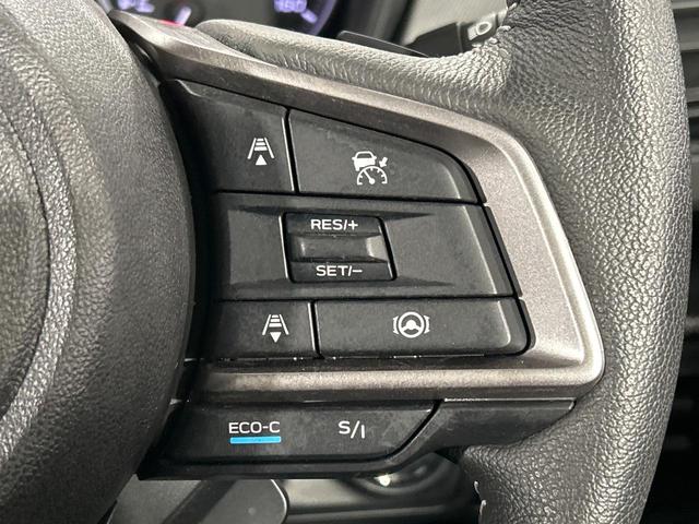 クロストレック ツーリング　４ＷＤ　全周囲カメラ　寒冷地仕様　衝突被害軽減システム　レーダークルーズ　禁煙車　コーナーセンサー　スマートキー　ＬＥＤヘッド　ルーフレール　純正１７インチアルミ　オートハイビーム　車線逸脱警報（5枚目）