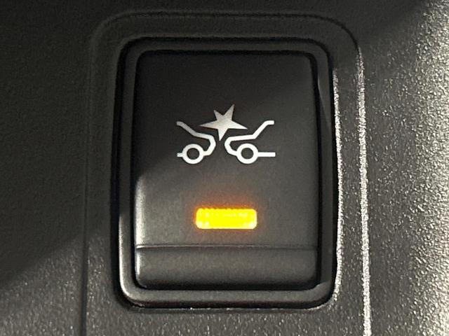 セレナ ハイウェイスター　２５ｔｈスペシャルセレクションＡ　４ＷＤ　純正９型ナビ　ハンズフリー両側電動ドア　全周囲カメラ　エマージェンシーブレーキ　コーナーセンサー　クルーズコントロール　パーキングアシスト　スマートキー　ＬＥＤヘッド　ＥＴＣ　オートライト（5枚目）