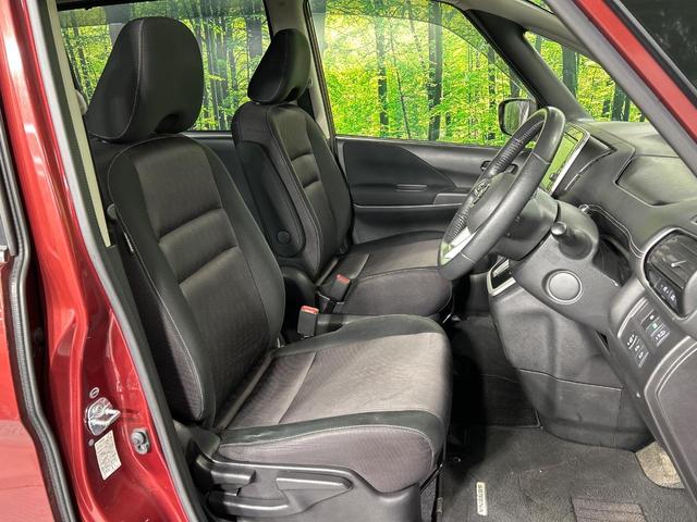 セレナ ハイウェイスター　２５ｔｈスペシャルセレクションＡ　４ＷＤ　純正９型ナビ　ハンズフリー両側電動ドア　全周囲カメラ　エマージェンシーブレーキ　コーナーセンサー　クルーズコントロール　パーキングアシスト　スマートキー　ＬＥＤヘッド　ＥＴＣ　オートライト（9枚目）