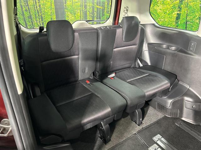 セレナ ハイウェイスター　２５ｔｈスペシャルセレクションＡ　４ＷＤ　純正９型ナビ　ハンズフリー両側電動ドア　全周囲カメラ　エマージェンシーブレーキ　コーナーセンサー　クルーズコントロール　パーキングアシスト　スマートキー　ＬＥＤヘッド　ＥＴＣ　オートライト（11枚目）