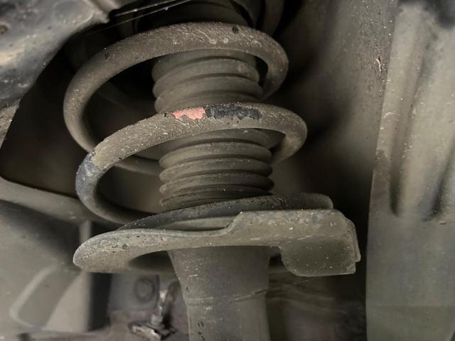 セレナ ハイウェイスター　２５ｔｈスペシャルセレクションＡ　４ＷＤ　純正９型ナビ　ハンズフリー両側電動ドア　全周囲カメラ　エマージェンシーブレーキ　コーナーセンサー　クルーズコントロール　パーキングアシスト　スマートキー　ＬＥＤヘッド　ＥＴＣ　オートライト（39枚目）