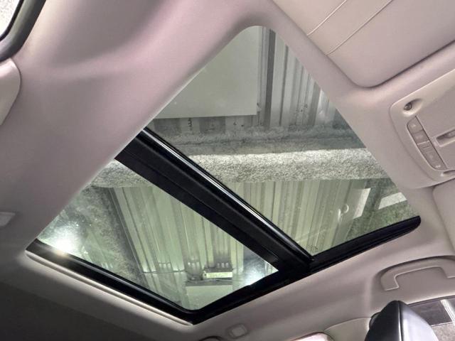 エクストレイル ２０ＸブラクエクストリーマＸエマージェンシブレーキＰ　４ＷＤ　サンルーフ　メーカー純正ナビ　全周囲カメラ　衝突被害軽減システム　コーナーセンサー　クルーズコントロール　シートヒーター　ＬＥＤ　ＥＴＣ　純正１７インチアルミ　車線逸脱警報　オートライト（3枚目）