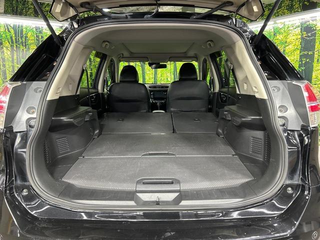 エクストレイル ２０ＸブラクエクストリーマＸエマージェンシブレーキＰ　４ＷＤ　サンルーフ　メーカー純正ナビ　全周囲カメラ　衝突被害軽減システム　コーナーセンサー　クルーズコントロール　シートヒーター　ＬＥＤ　ＥＴＣ　純正１７インチアルミ　車線逸脱警報　オートライト（12枚目）