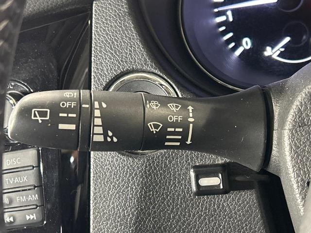 エクストレイル ２０ＸブラクエクストリーマＸエマージェンシブレーキＰ　４ＷＤ　サンルーフ　メーカー純正ナビ　全周囲カメラ　衝突被害軽減システム　コーナーセンサー　クルーズコントロール　シートヒーター　ＬＥＤ　ＥＴＣ　純正１７インチアルミ　車線逸脱警報　オートライト（30枚目）