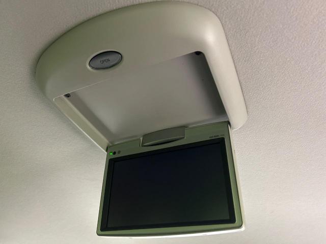 ヴォクシー Ｘ　Ｌエディション　４ＷＤ　フリップダウンモニター　ＳＤナビ　バックカメラ　電動スライドドア　寒冷地仕様　ＨＩＤヘッド　ＥＴＣ　オートライト　デュアルエアコン　リアエアコン　Ｂｌｕｅｔｏｏｔｈ　ＣＤ　ＤＶＤ再生　地デジ（3枚目）