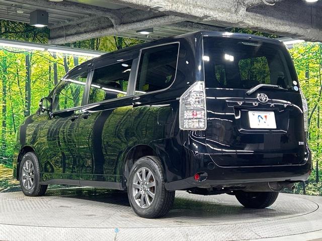 ヴォクシー Ｘ　Ｌエディション　４ＷＤ　フリップダウンモニター　ＳＤナビ　バックカメラ　電動スライドドア　寒冷地仕様　ＨＩＤヘッド　ＥＴＣ　オートライト　デュアルエアコン　リアエアコン　Ｂｌｕｅｔｏｏｔｈ　ＣＤ　ＤＶＤ再生　地デジ（25枚目）