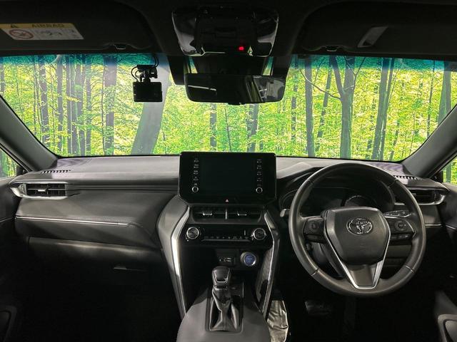 ハリアーハイブリッド Ｇ　４ＷＤ　禁煙車　純正８型ディスプレイ　バックカメラ　セーフティセンス　レーダークルーズ　デジタルインナーミラー　電動リアゲート　パワーシート　ドラレコ　コーナーセンサー　ドラレコ　ＴＥＣ２．０（2枚目）