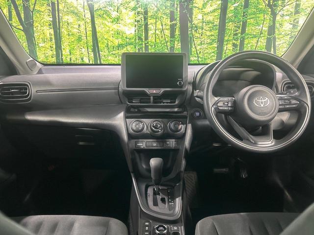 ヤリスクロス Ｘ　４ＷＤ　禁煙車　８型ディスプレイオーディオ　バックカメラ　寒冷地仕様　トヨタセーフティセンス　レーダークルーズコントロール　マルチテレインセレクト　ダウンヒルアシスト　ＥＴＣ　オートハイビーム（2枚目）