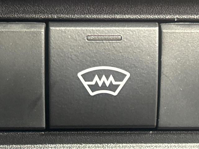 ヤリスクロス Ｘ　４ＷＤ　禁煙車　８型ディスプレイオーディオ　バックカメラ　寒冷地仕様　トヨタセーフティセンス　レーダークルーズコントロール　マルチテレインセレクト　ダウンヒルアシスト　ＥＴＣ　オートハイビーム（5枚目）