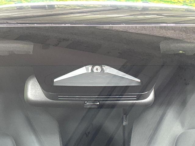 ヤリスクロス Ｘ　４ＷＤ　禁煙車　８型ディスプレイオーディオ　バックカメラ　寒冷地仕様　トヨタセーフティセンス　レーダークルーズコントロール　マルチテレインセレクト　ダウンヒルアシスト　ＥＴＣ　オートハイビーム（6枚目）