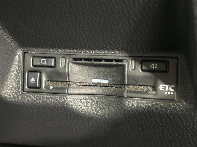 ヤリスクロス Ｘ　４ＷＤ　禁煙車　８型ディスプレイオーディオ　バックカメラ　寒冷地仕様　トヨタセーフティセンス　レーダークルーズコントロール　マルチテレインセレクト　ダウンヒルアシスト　ＥＴＣ　オートハイビーム（10枚目）