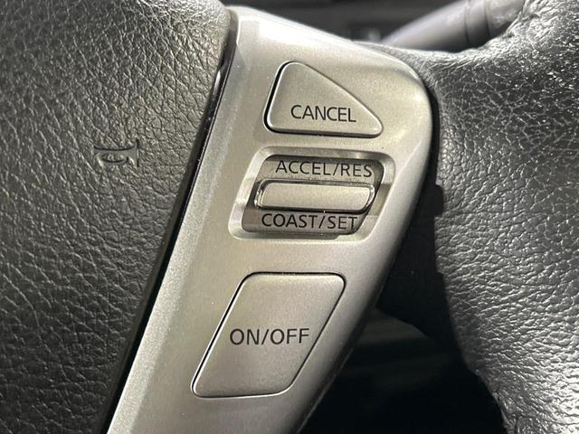 セレナ ハイウェイスター　アドバンスドセーフティパッケージ　４ＷＤ　禁煙車　フリップダウンモニター　ナビ　アラウンドビューモニター　エマージェンシーブレーキ　クルーズコントロール　両側パワースライドドア　コーナーセンサー　スマートキー　ＬＥＤ　ＥＴＣ（7枚目）