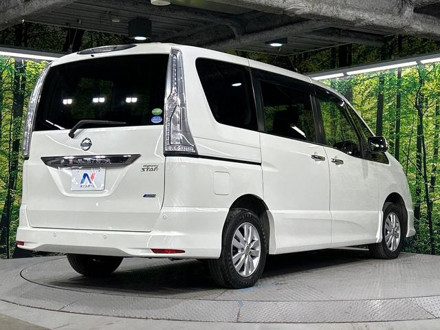 セレナ ハイウェイスター　アドバンスドセーフティパッケージ　４ＷＤ　禁煙車　フリップダウンモニター　ナビ　アラウンドビューモニター　エマージェンシーブレーキ　クルーズコントロール　両側パワースライドドア　コーナーセンサー　スマートキー　ＬＥＤ　ＥＴＣ（20枚目）