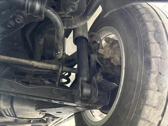 セレナ ハイウェイスター　アドバンスドセーフティパッケージ　４ＷＤ　禁煙車　フリップダウンモニター　ナビ　アラウンドビューモニター　エマージェンシーブレーキ　クルーズコントロール　両側パワースライドドア　コーナーセンサー　スマートキー　ＬＥＤ　ＥＴＣ（25枚目）