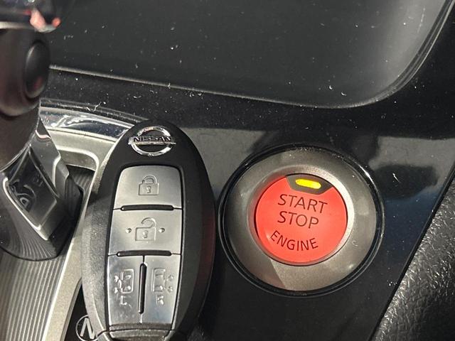 セレナ ハイウェイスター　アドバンスドセーフティパッケージ　４ＷＤ　禁煙車　フリップダウンモニター　ナビ　アラウンドビューモニター　エマージェンシーブレーキ　クルーズコントロール　両側パワースライドドア　コーナーセンサー　スマートキー　ＬＥＤ　ＥＴＣ（29枚目）