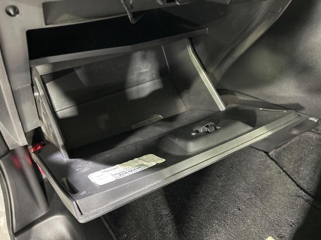 セレナ ハイウェイスター　アドバンスドセーフティパッケージ　４ＷＤ　禁煙車　フリップダウンモニター　ナビ　アラウンドビューモニター　エマージェンシーブレーキ　クルーズコントロール　両側パワースライドドア　コーナーセンサー　スマートキー　ＬＥＤ　ＥＴＣ（45枚目）