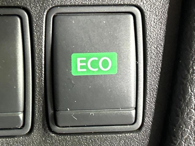 セレナ ハイウェイスター　アドバンスドセーフティパッケージ　４ＷＤ　禁煙車　フリップダウンモニター　ナビ　アラウンドビューモニター　エマージェンシーブレーキ　クルーズコントロール　両側パワースライドドア　コーナーセンサー　スマートキー　ＬＥＤ　ＥＴＣ（51枚目）