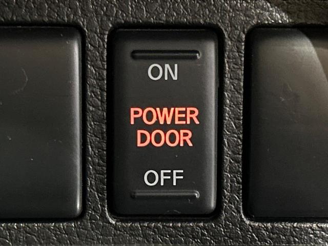 セレナ ハイウェイスター　アドバンスドセーフティパッケージ　４ＷＤ　禁煙車　フリップダウンモニター　ナビ　アラウンドビューモニター　エマージェンシーブレーキ　クルーズコントロール　両側パワースライドドア　コーナーセンサー　スマートキー　ＬＥＤ　ＥＴＣ（52枚目）