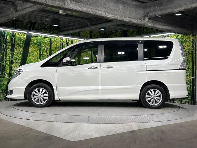 セレナ ハイウェイスター　アドバンスドセーフティパッケージ　４ＷＤ　禁煙車　フリップダウンモニター　ナビ　アラウンドビューモニター　エマージェンシーブレーキ　クルーズコントロール　両側パワースライドドア　コーナーセンサー　スマートキー　ＬＥＤ　ＥＴＣ（56枚目）