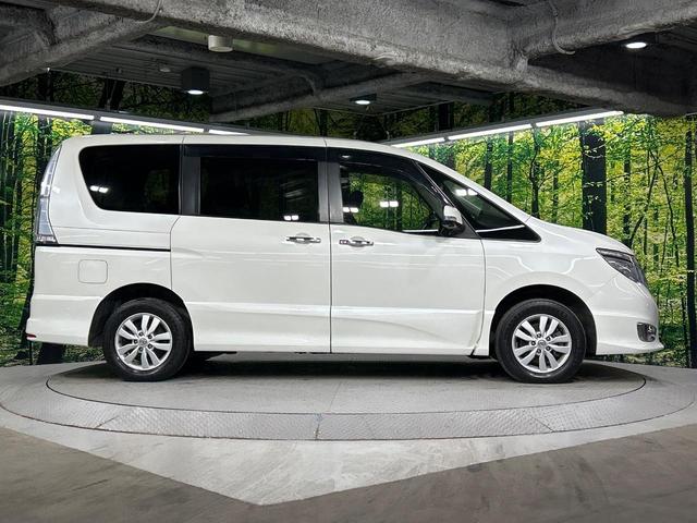 セレナ ハイウェイスター　アドバンスドセーフティパッケージ　４ＷＤ　禁煙車　フリップダウンモニター　ナビ　アラウンドビューモニター　エマージェンシーブレーキ　クルーズコントロール　両側パワースライドドア　コーナーセンサー　スマートキー　ＬＥＤ　ＥＴＣ（57枚目）