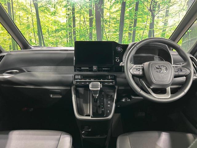 ノア Ｓ－Ｚ　４ＷＤ　１０．５型ディスプレイオーディオ　バックカメラ　寒冷地仕様　トヨタセーフティセンス　オプションＬＥＤヘッドライト　レーダークルーズ　両側電動スライドドア　シートヒーター　コーナーセンサー（2枚目）