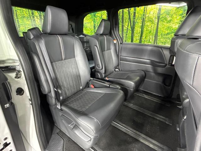 ノア Ｓ－Ｚ　４ＷＤ　１０．５型ディスプレイオーディオ　バックカメラ　寒冷地仕様　トヨタセーフティセンス　オプションＬＥＤヘッドライト　レーダークルーズ　両側電動スライドドア　シートヒーター　コーナーセンサー（11枚目）