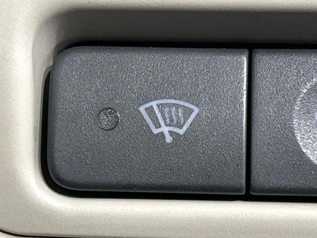 レガシィＢ４ ２．０ｉ　アドバンテージライン　本州仕入れ　サンルーフ　後期Ｆ型　ＨＤＤナビ　バックカメラ　寒冷地仕様　メモリー機能付パワーシート　ドラレコ　ＨＩＤ　ＥＴＣ　純正１７インチアルミ　デュアルエアコン　パドルシフト　ＨＩＤフォグ（6枚目）