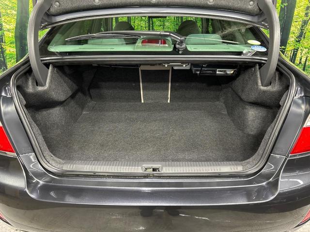 レガシィＢ４ ２．０ｉ　アドバンテージライン　本州仕入れ　サンルーフ　後期Ｆ型　ＨＤＤナビ　バックカメラ　寒冷地仕様　メモリー機能付パワーシート　ドラレコ　ＨＩＤ　ＥＴＣ　純正１７インチアルミ　デュアルエアコン　パドルシフト　ＨＩＤフォグ（12枚目）